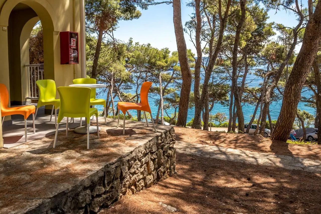 Zelena Punta Resort Kukljica 0*,  Croatia